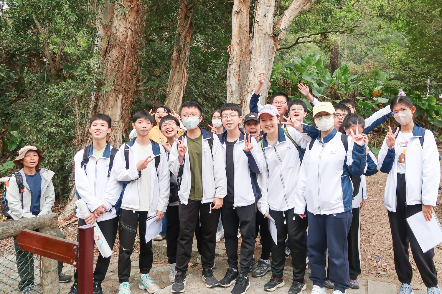 hiking (2)